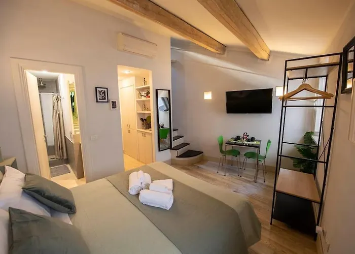 Fram Navona 3 *